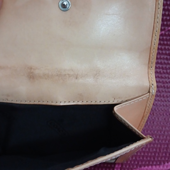 Coach - Picture 5 of 6